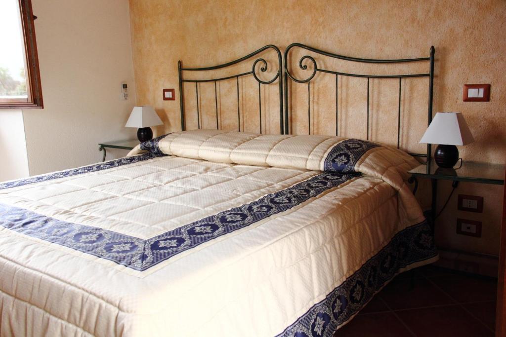 Aguni Agriturismo E Locanda Palizzi Δωμάτιο φωτογραφία